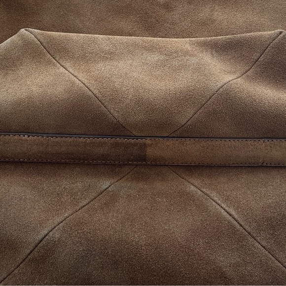 Toteme - Suede Belted Tote Bag - Picture 7 of 10